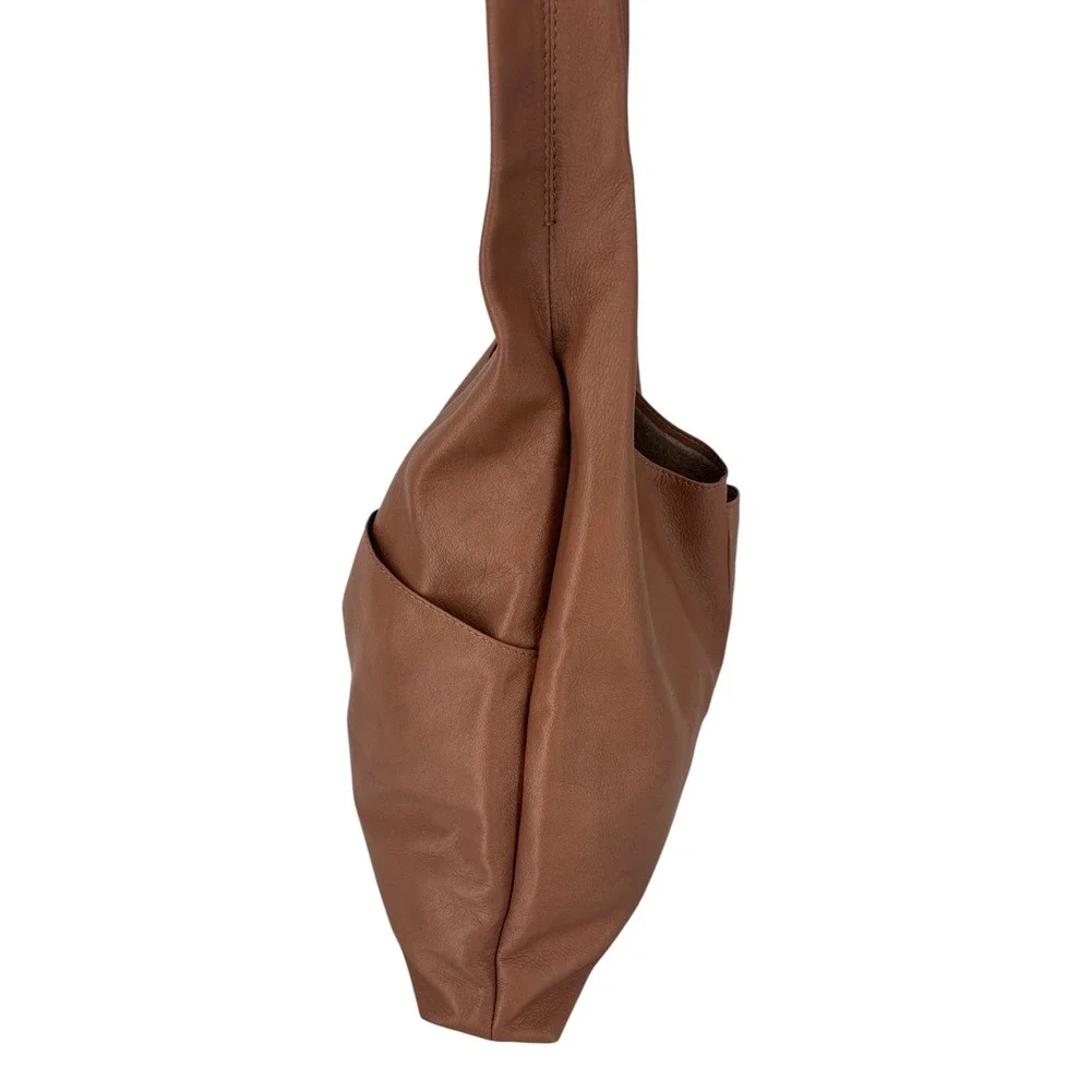 Komal C Leather Hobo Bag Womens Large Caramel Excellent Slouchy Boho Shoulder